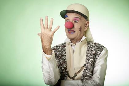 Vivito y coleando, con Carlos March