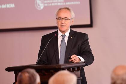 “A medida que las expectativas inflacionarias convergen hacia él, actúa más como un factor de inercia”, afirmó Vladimir Werning, vicepresidente del Banco Central, sobre el crawling peg del 2%, durante un seminario organizado por el IAEF