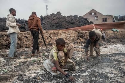 Según una evaluación conjunta, entre 900 y 2.500 viviendas fueron arrasadas por la lava, indico Raphael Ténaud, subdirector de la delegación de la Cruz Roja Internacional (CICR) en Goma. Esto implica que unas 5.000 personas han quedado sin hogar, dijo