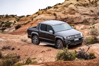 Volkswagen Amarok, otra de las pick ups medianas protagonistas del mercado, que tendrá un restyling profundo en 2024
