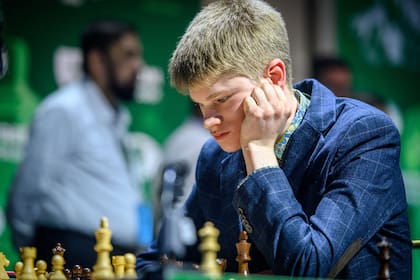 Volodar Murzin, un desconocido que se coronó campeón mundial de rápidas, una muestra más del poder de los jóvenes en el juego-ciencia.