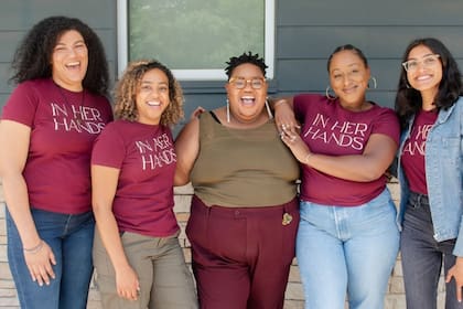 In Her Hands comenzará a entregar cheques de estímulo mensuales de alrededor de US$1.000 a 270 mujeres que pertenecen a cuatro comunidades del oeste de Atlanta (Instagram:@TheGrofund)