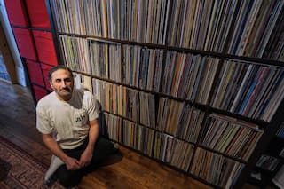 Voluntarios convierten grabaciones de 10.000 conciertos hechas por un fan en un tesoro en línea