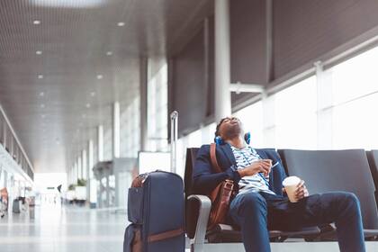 Volver de vacaciones: qué hacer antes, durante y después del viaje para minimizar los efectos del jet lag