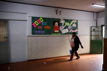 Volverán primero los alumnos de los cursos que cambian de ciclo, en pruebas de ensayo y posiblemente con días salteados.