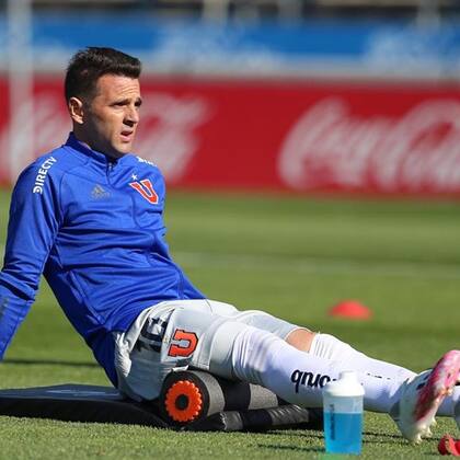 Volviendo a los entrenamientos con la U de Chile; a fin de año, Montillo evaluará si sigue jugando en 2021.