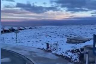 Las asombrosas imágenes del desierto de Atacama cubierto de nieve tras más de 10 años