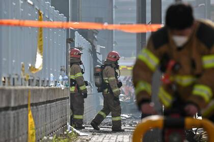 Voraz incendio en una fábrica del Corea del Sur