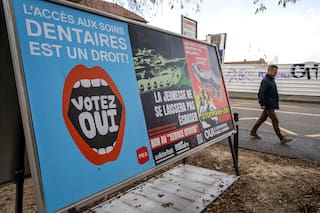 Votantes suizos debaten si las mujeres, al igual que los hombres, deben hacer servicio nacional