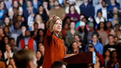 Voto anticipado en EE.UU.: Hillary le saca 15 puntos de ventaja a Trump