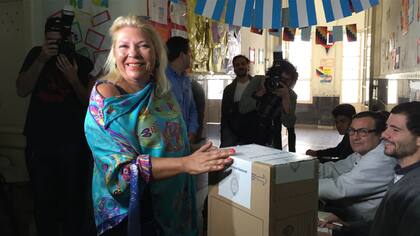Votó Elisa Carrió