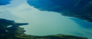Cómo es sobrevolar los paisajes más increíbles de la Patagonia