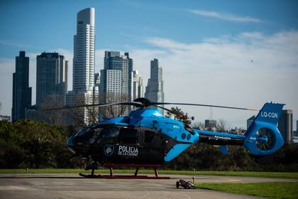 Vuelo sobre la ciudad de Buenos Aires en el helicóptero de la Policía de la Ciudad