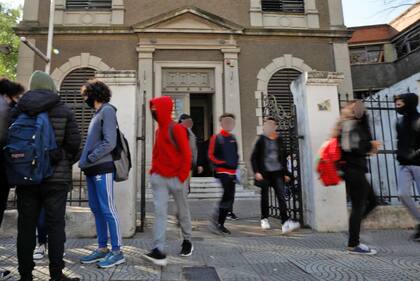 El 35,2% de los becarios tiene entre 16 y 17 años y está terminando la educación secundaria