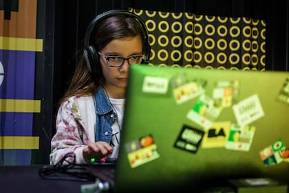 Vuelven las clases por Zoom y los encuentros a través de la pantalla