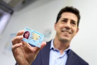 “Wado” de Pedro mostró el nuevo DNI de Cristina Kirchner