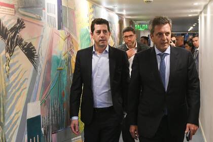 Wado de Pedro y Sergio Massa