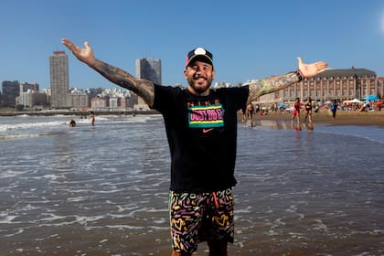 Nacido en la ciudad de Corrientes y al margen de los medios masivos, Wali Iturriaga se convirtió en un artista seguido por un público fiel