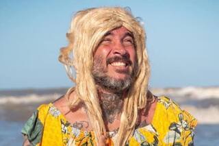 Wali Iturriaga, el creador de La Jenny, causa furor en Mar del Plata con su obra