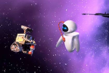 WALL-E, EVE y un baile previo al beso