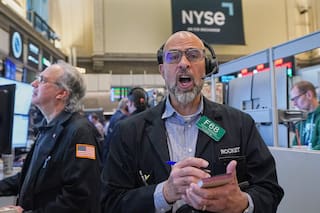 Wall Street pierde racha positiva por caída de acciones de IA y alza del petróleo