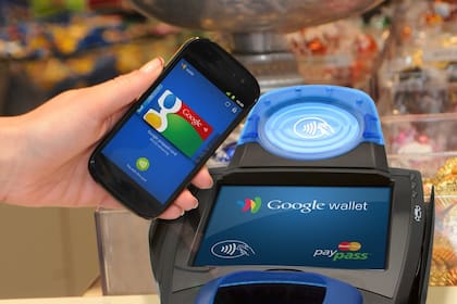Wallet, el servicio que prmueve Google de forma conjunta con Mastercard, es una de las alternativas que los comercios estadounidenses evalúan para dejar de utilizar recibos de papel