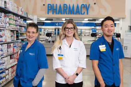 Walmart le brinda a sus trabajadores cobertura médica, oftalmológica y dental