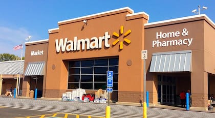 Walmart ofrecerá servicios de venta en línea durante el día de Navidad pese al cierre de sus tiendas físicas (Wikimedia Commons/Mike Mozart)