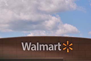 Walmart supera expectativas de ganancias ante ajustes de consumidores ante lenta economía en EE. UU.