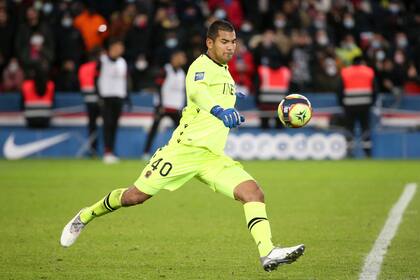 Walter Benítez creció en Chaco, se formó en Quilmes, ataja en Nice y se nacionalizó francés.