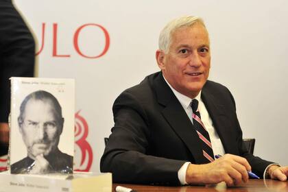 Walter Isaacson escribió, entre otras, la biografía de Steve Jobs