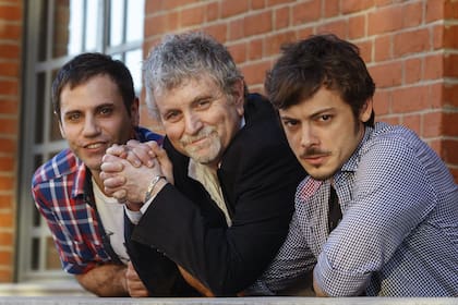 Walter Quiroz, junto a Ricky Pashkus y Tomás Fonzi, con quienes debutó en el género musical