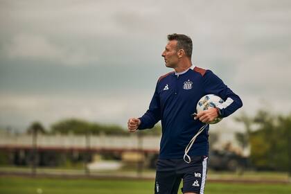 Walter Ribonetto, ahora dueño de la pelota en Talleres, luego de entrenar a la reserva con buenos resultados.