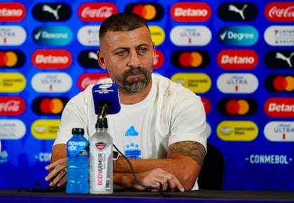 Walter Samuel, uno de los ayudantes de Scaloni en la selección argentina campeona del mundo