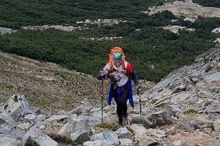 Resiliencia y aventura por tres: escapar del dolor, correr tras lo imposible y ganarle al tiempo