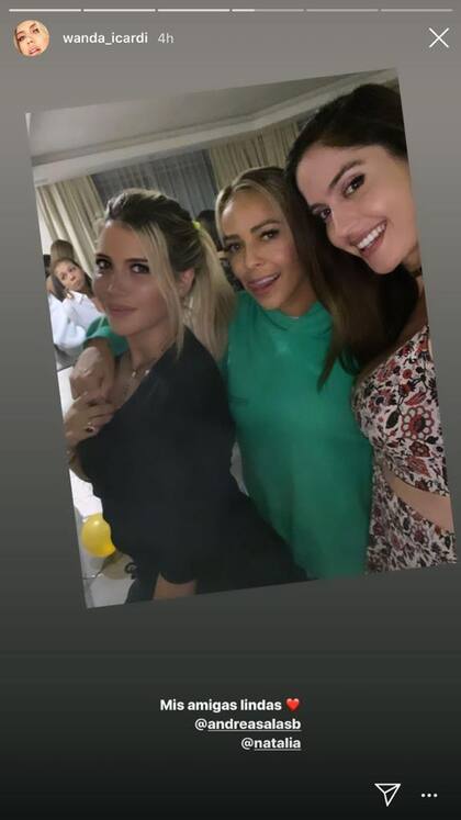 Wanda Nara, Andrea Salas y Natalia Barulich. 