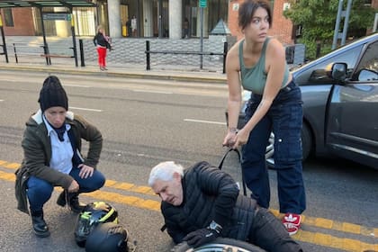 Wanda Nara asistió a un hombre en medio de la Avenida Del Libertador