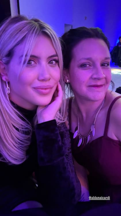 Wanda Nara junto a Aldana Icardi, hermana mayor del futbolista