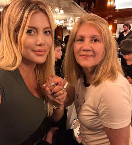 Wanda Nara junto a la mamá de Lionel Messi