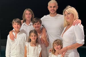Wanda Nara y Mauro Icardi compartieron una jornada escolar con sus hijos