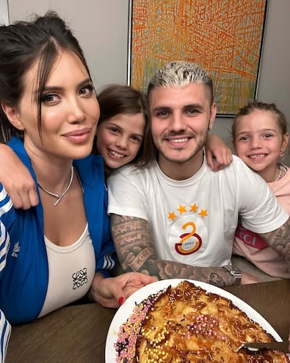 Wanda Nara y Mauro Icardi estuvieron diez años juntos yt tienen dos hijas en común, Francesca, de 10 años, e Isabella, de 9 (Foto: Instagram @mauroicardi)