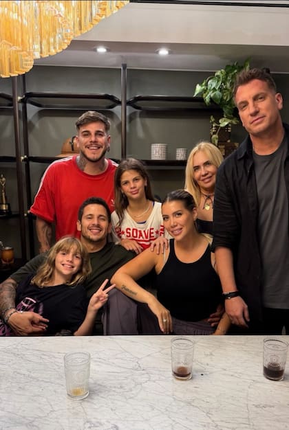 Wanda también le presentó a Guido a su madre, a Maxi López y a su actual pareja, Martín Migueles