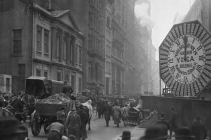 Ward utilizó técnicas pioneras, como este reloj de recaudación de fondos para los nuevos edificios de la YMCA en Nueva York, circa 1900