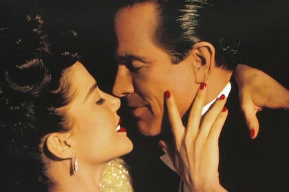 Warren Beatty, un conquistador serial hasta que la conoció a ella: Annette Bening