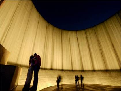 Waterwall ofrece visitas de noche creando recuerdos únicos
