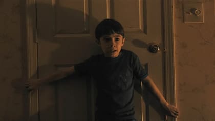 Weapons (La hora de la desaparición) relata lo que ocurre en un suburbio estadounidense luego de que desaparezcan 17 niños