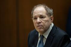 Tribunal de Nueva York anuló la condena por violación contra Weinstein por un “error crucial”