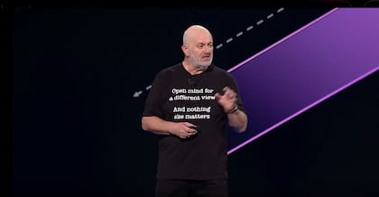 Werner Vogels: “Debemos proteger nuestro impulso de descomponer las cosas y comprenderlas. Es importante tener un espíritu experimental que no tema al fracaso, porque este conduce al aprendizaje"