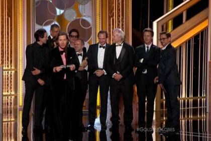 Wes Anderson recibe sorprendido el premio a la mejor película cómica del año