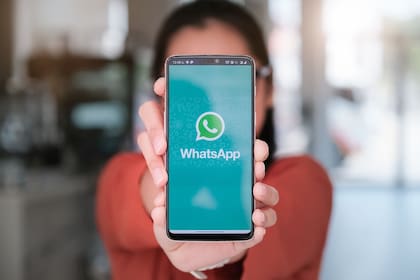 Whatsapp tiene funciones que facilitan enviar un mensaje de Navidad a muchas personas a la vez